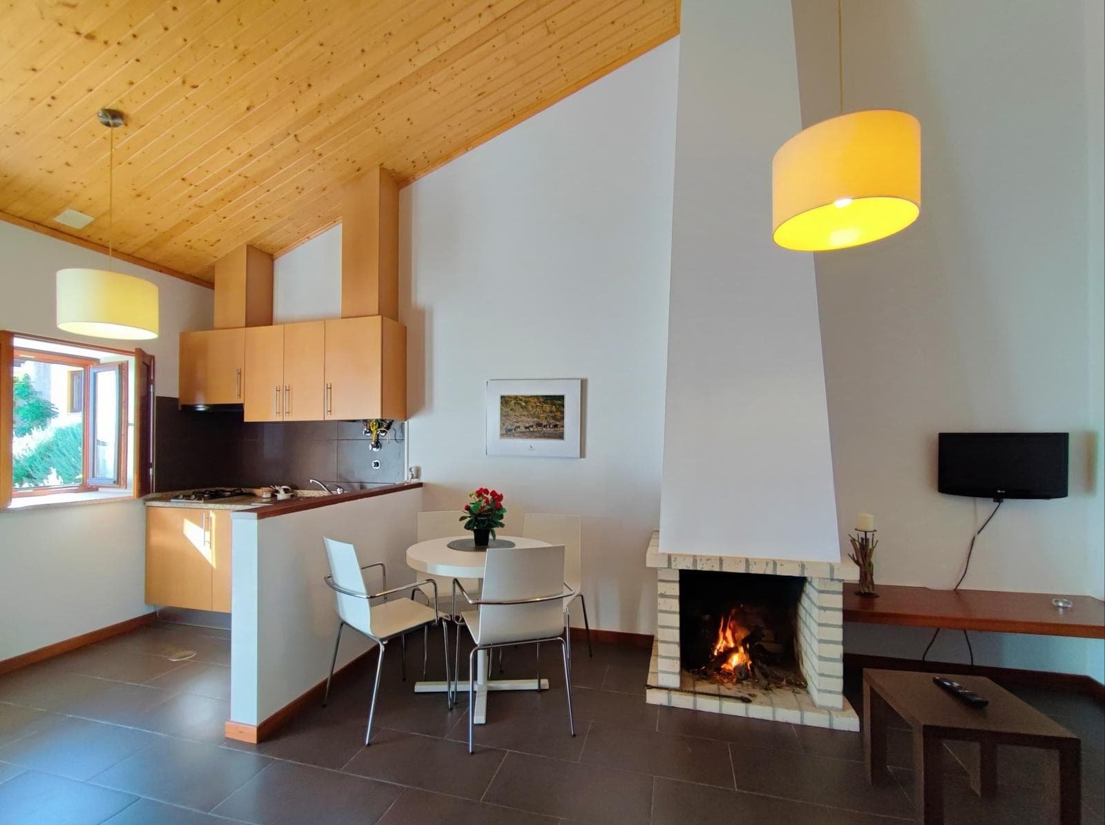 WhatsApp Image 2024-10-26 at 13.31.57 (1)